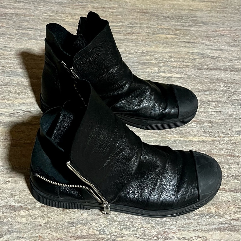 Marcella New York Lafayette Black Ankle Leather Boots with Double Zippers - Picture 12 of 16